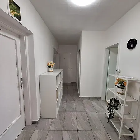 Brightcenterapartment Homestay Graz