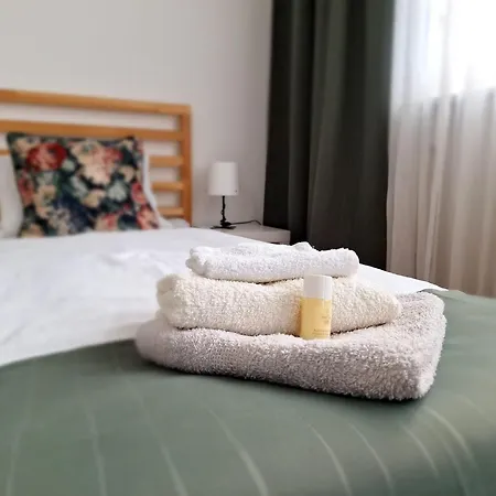 Brightcenterapartment *